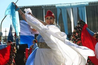 Archivo. Acto y celebraciones por el Día de la Independencia durante una edición anterior del tradicional "9 de Julio en Aristóbulo" en la ciudad de Santa Fe.