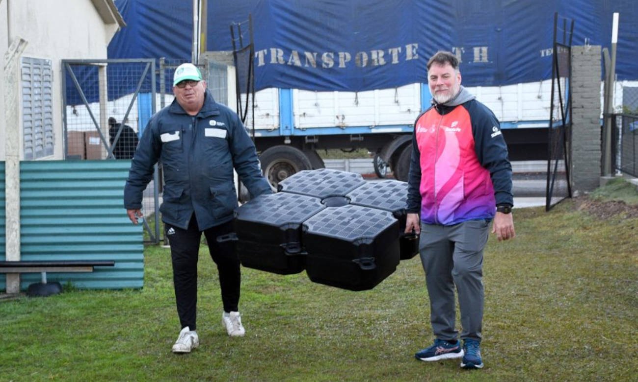 Descarga de equipamiento deportivo destinado a las sedes de Santa Fe para los Juegos Suramericanos 2026.