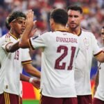 Los futbolistas de España celebran uno de los goles en la victoria ante Francia por las semifinales del Mundial 2026.