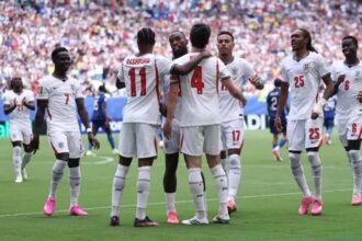Selección de Inglaterra celebra una de las conquistas en el partido por el tercer puesto del Mundial. Foto: archivo.