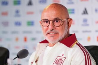 Luis de la Fuente durante una conferencia de prensa al frente de la selección de España. Foto de archivo.