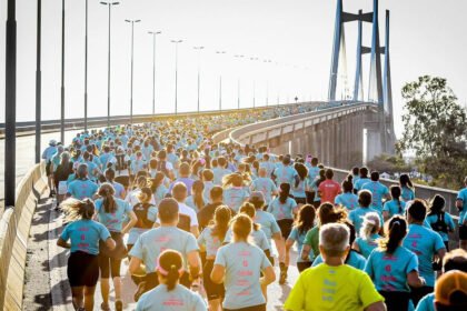 Miles de corredores participan cada año de la Maratón del Puente Rosario-Victoria, una de las competencias de running más tradicionales de la región.