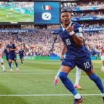 Kylian Mbappé celebra el gol con el que Francia superó a Paraguay en un partido decisivo del Mundial 2026.