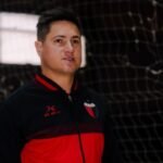 Ezequiel Medrán, entrenador de Colón, durante la previa de un encuentro oficial del Sabalero por la Primera Nacional.