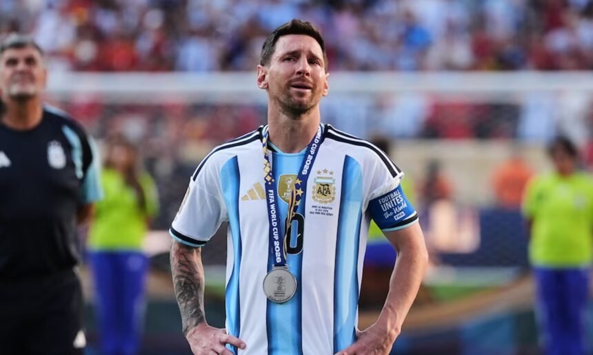 Lionel Messi, durante uno de sus partidos con la Selección Argentina. El rosarino cerró una etapa histórica con la camiseta albiceleste.
