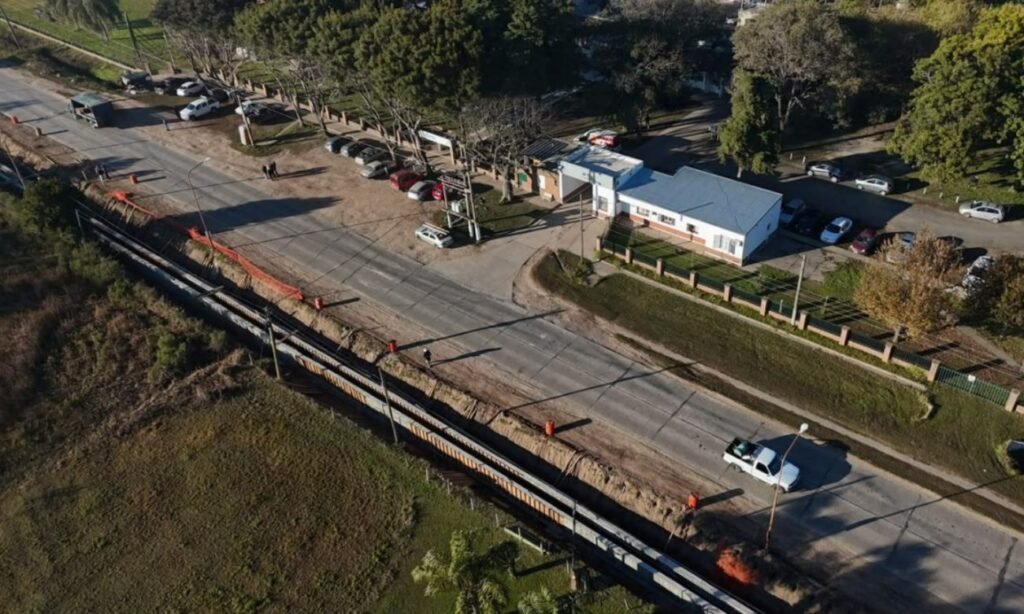 Avanzan los primeros trabajos de repavimentación sobre la Ruta Provincial 5, una obra clave para mejorar la conectividad del Gran Santa Fe.