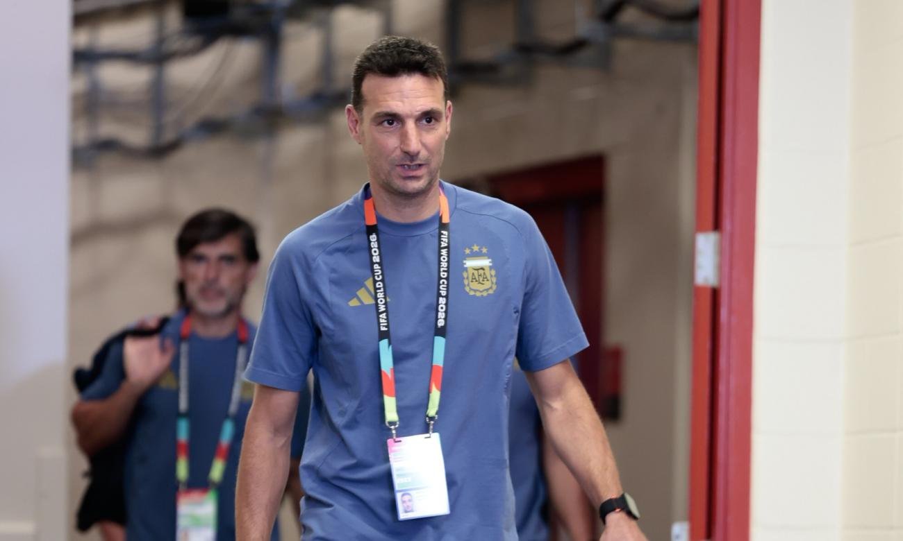 Lionel Scaloni durante la previa de un partido de la Selección Argentina en una Copa del Mundo. Foto de archivo.