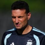 Lionel Scaloni durante un entrenamiento de la Selección Argentina en una competencia internacional.