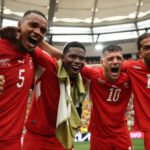 El seleccionado de Suiza celebra una victoria durante el Mundial 2026, torneo en el que alcanzó los cuartos de final con una campaña sólida y ordenada.