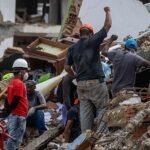 Equipos de rescate trabajan entre los escombros en una de las zonas afectadas por los terremotos en Venezuela. Foto: archivo.