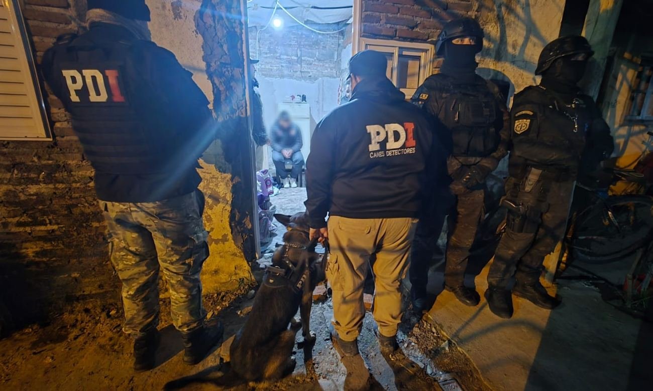 Uno de los domicilios allanados durante el operativo de la Policía de Investigaciones (PDI) realizado en distintos puntos de San Justo.
