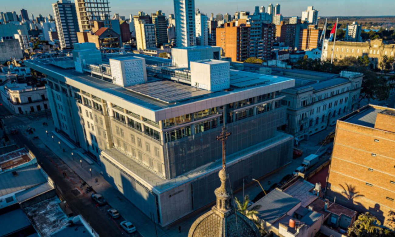Nuevo Anexo del Poder Judicial de Santa Fe, ubicado en la esquina de General López y 9 de Julio. Foto: archivo.