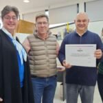 El senador Rodrigo Borla durante una recorrida por instituciones educativas de San Justo. Foto de archivo.