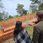 Rodrigo Borla durante una recorrida por obras de infraestructura y establecimientos educativos del departamento San Justo. Foto de archivo.