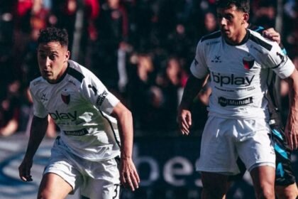 : Colón durante un partido correspondiente al torneo de la Primera Nacional 2026, disputado en el estadio Brigadier General Estanislao López. Foto de archivo.