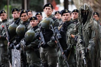 Fuerzas federales de seguridad argentinas durante un operativo. Foto de archivo.