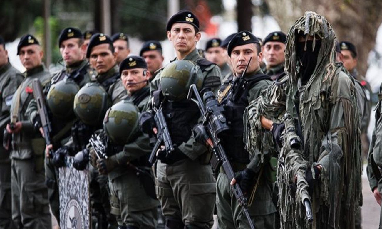 Fuerzas federales de seguridad argentinas durante un operativo. Foto de archivo.
