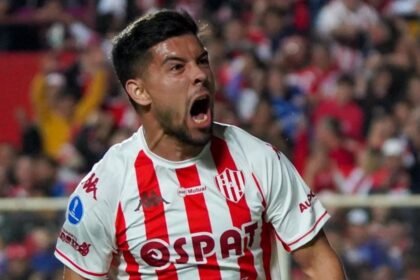 Mauro Luna Diale durante un partido con la camiseta de Unión.