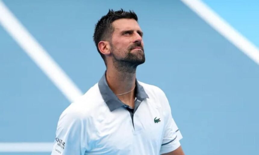 Novak Djokovic durante un partido del circuito ATP. Foto: archivo.