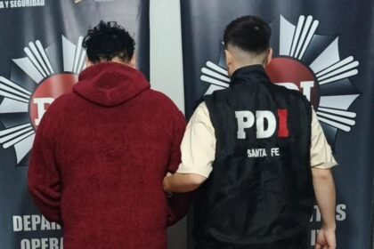 Personal de la Policía de Investigaciones (PDI) durante un procedimiento realizado en la ciudad de Reconquista. Foto de archivo.