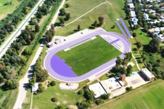 Recreación ilustrativa de cómo lucirá la pista de atletismo del CARD una vez finalizadas las obras de renovación, con superficie homologada para competencias internacionales.