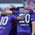 Festejo de los jugadores de River tras convertir uno de los goles ante Banfield. Foto de archivo.