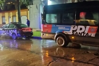 Leyenda atemporal de foto: La droguería de barrio Alvear donde se produjo el robo durante la madrugada.