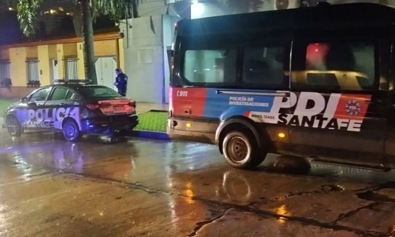Leyenda atemporal de foto: La droguería de barrio Alvear donde se produjo el robo durante la madrugada.