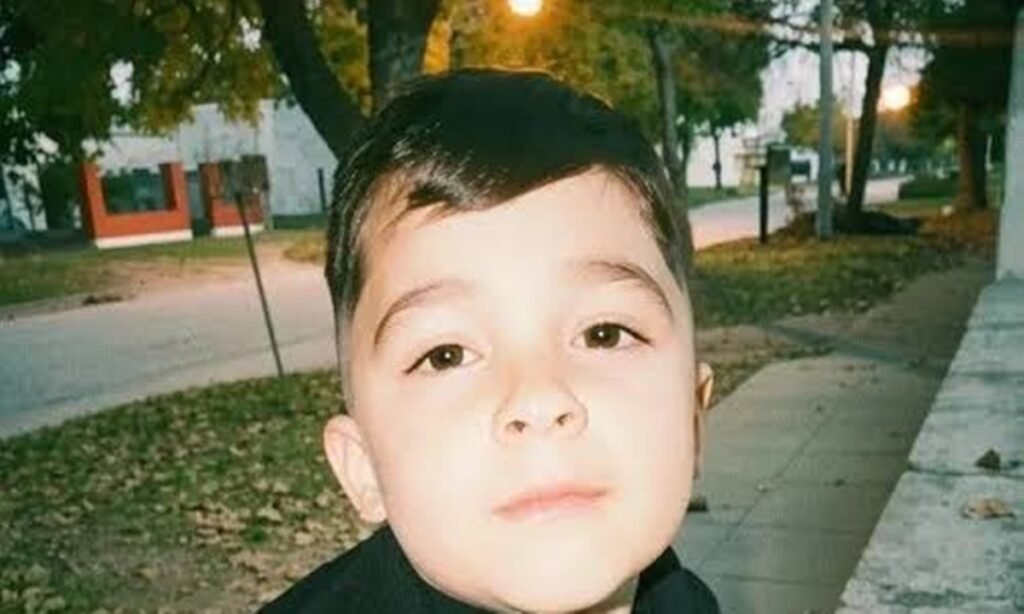 Izan, el niño de 6 años que murió en San Justo, Santa Fe. Foto de archivo.