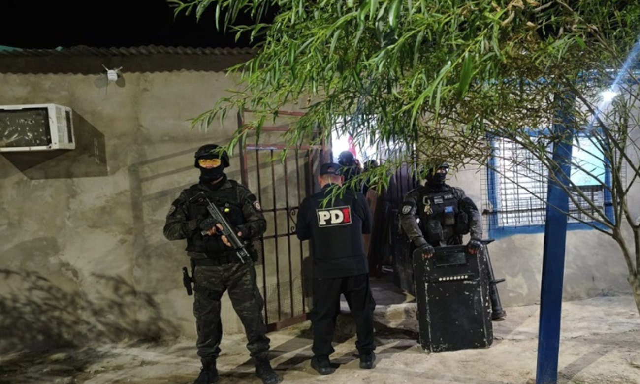 Uno de los domicilios de barrio Acería donde la Policía de Investigaciones realizó uno de los allanamientos por una investigación vinculada al microtráfico.