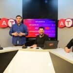 El equipo de ATP, con Carlos Fornés, Rodrigo Villarreal y Sergio Ferreyra frente a las cámaras, junto a Mariano Rodríguez, responsable de la producción del programa.