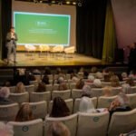 Adultos mayores participaron de una jornada sobre inclusión digital y autonomía financiera en Rosario. Foto de archivo.