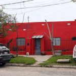 Una vivienda del barrio Centenario con su frente renovado como parte de la iniciativa de puesta en valor del sector. Foto: Municipalidad de Santa Fe.