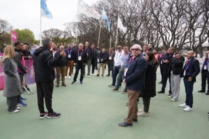 Representantes de las provincias y autoridades deportivas durante la presentación del CReAR Federal en Rosario. Foto: Gobierno de Santa Fe.