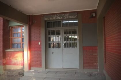 La Escuela Secundaria Mariano Quiroga, ubicada en avenida Aristóbulo del Valle al 6300, en el norte de la ciudad de Santa Fe. Foto de archivo.