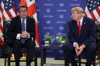 Donald Trump y Andy Burnham durante un encuentro bilateral en el marco de la Asamblea General de la ONU. Foto: archivo.