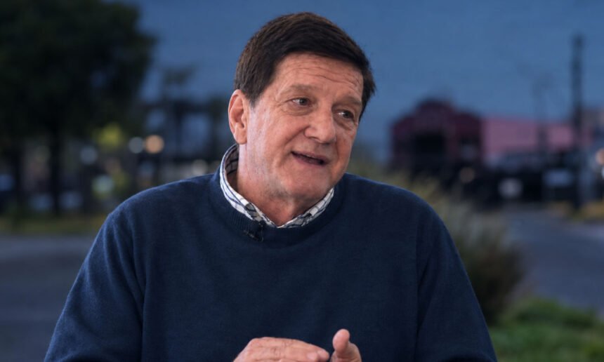 Gerardo Crespi, referente de Mesas de Trabajo de Santa Fe, durante una entrevista. Foto de archivo (al).