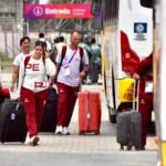 Colectivos del transporte urbano de Santa Fe durante los traslados de atletas y delegaciones en el marco de los Juegos Suramericanos.