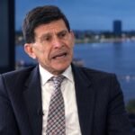 Néstor Oroño, abogado penalista santafesino, durante una entrevista sobre el funcionamiento del sistema penal provincial.