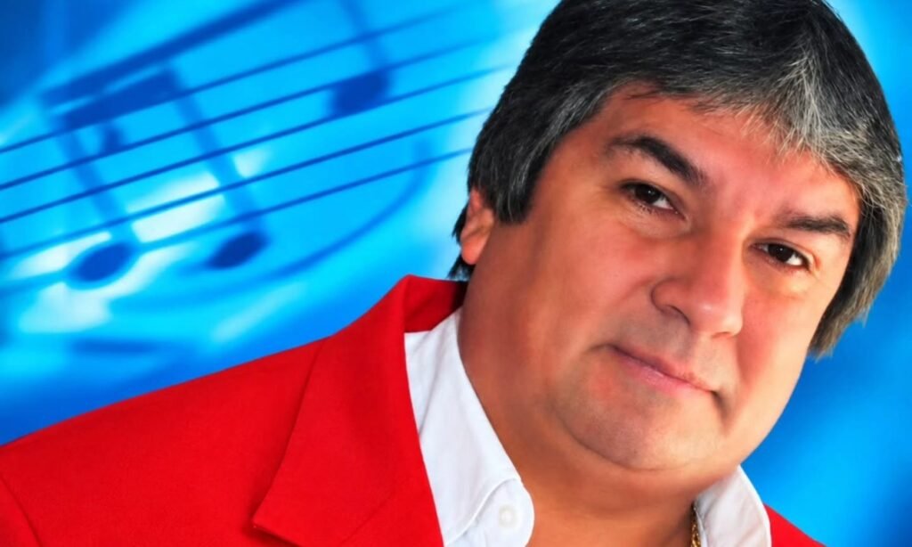 Con cerca de 73 discos grabados, Pastor de los Santos construyó una trayectoria que lo convirtió en una de las voces reconocidas de la cumbia santafesina. Foto de archivo.