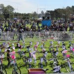Miles de familias disfrutaron del festejo del Día del Niño en el Parque Linda Vista de Puerto General San Martín, con juegos, espectáculos, sorteos de bicicletas y juguetes y entrega de más de 10.000 bolsitas de golosinas.