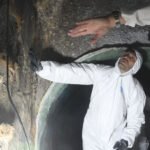 El gobernador Maximiliano Pullaro recorrió el interior del colector cloacal durante la supervisión de la obra de rehabilitación en la ciudad de Santa Fe.