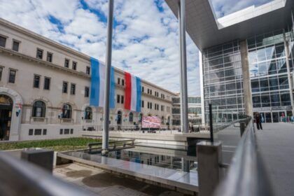Edificio de Tribunales ubicado en el sur de la ciudad de Santa Fe, donde se desarrolla el proceso de reorganización de los espacios judiciales.