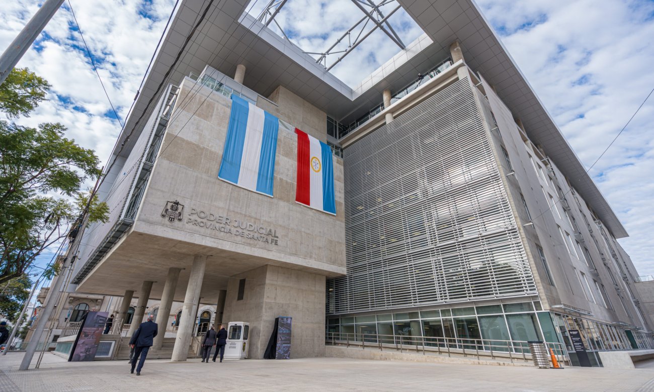 El nuevo Anexo Judicial, denominado Manzana Judicial, forma parte de la infraestructura del Poder Judicial de Santa Fe en barrio Sur de la ciudad capital.