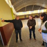 Autoridades recorrieron establecimientos educativos del departamento San Justo en el marco de la entrega de fondos destinados a obras de infraestructura.