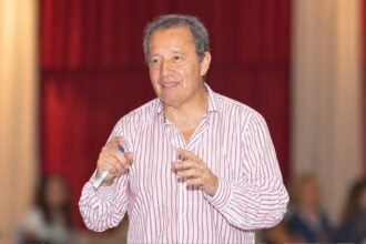 Carlos Del Frade, diputado provincial de Santa Fe. Foto de archivo.