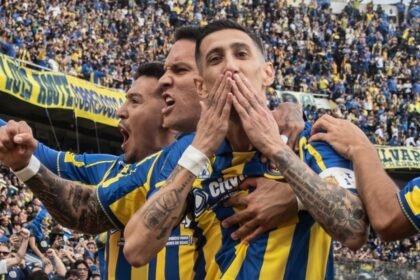 El festejo de Ángel Di María, figura indiscutida de Rosario Central en la goleada