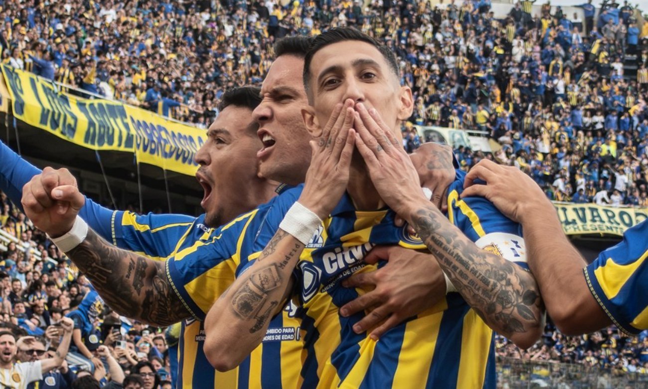 El festejo de Ángel Di María, figura indiscutida de Rosario Central en la goleada