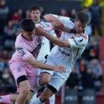 Colón y Almirante Brown igualaron 2-2 en el estadio Brigadier López, por la fecha 34 de la Zona A de la Primera Nacional, en un partido que tuvo cuatro goles y un desenlace agónico.