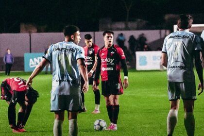 Colón continúa su camino en el torneo de la Primera Nacional con el objetivo de mejorar su posición en la tabla.